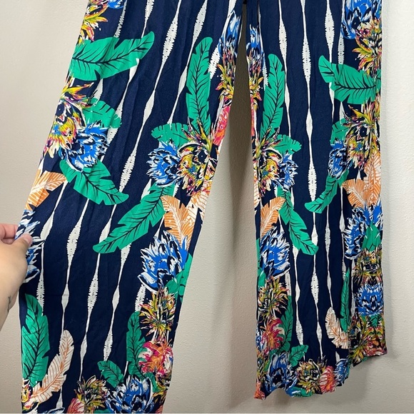 Free market by flying tomato Flowy tropical pants size small - Picture 3 of 8
